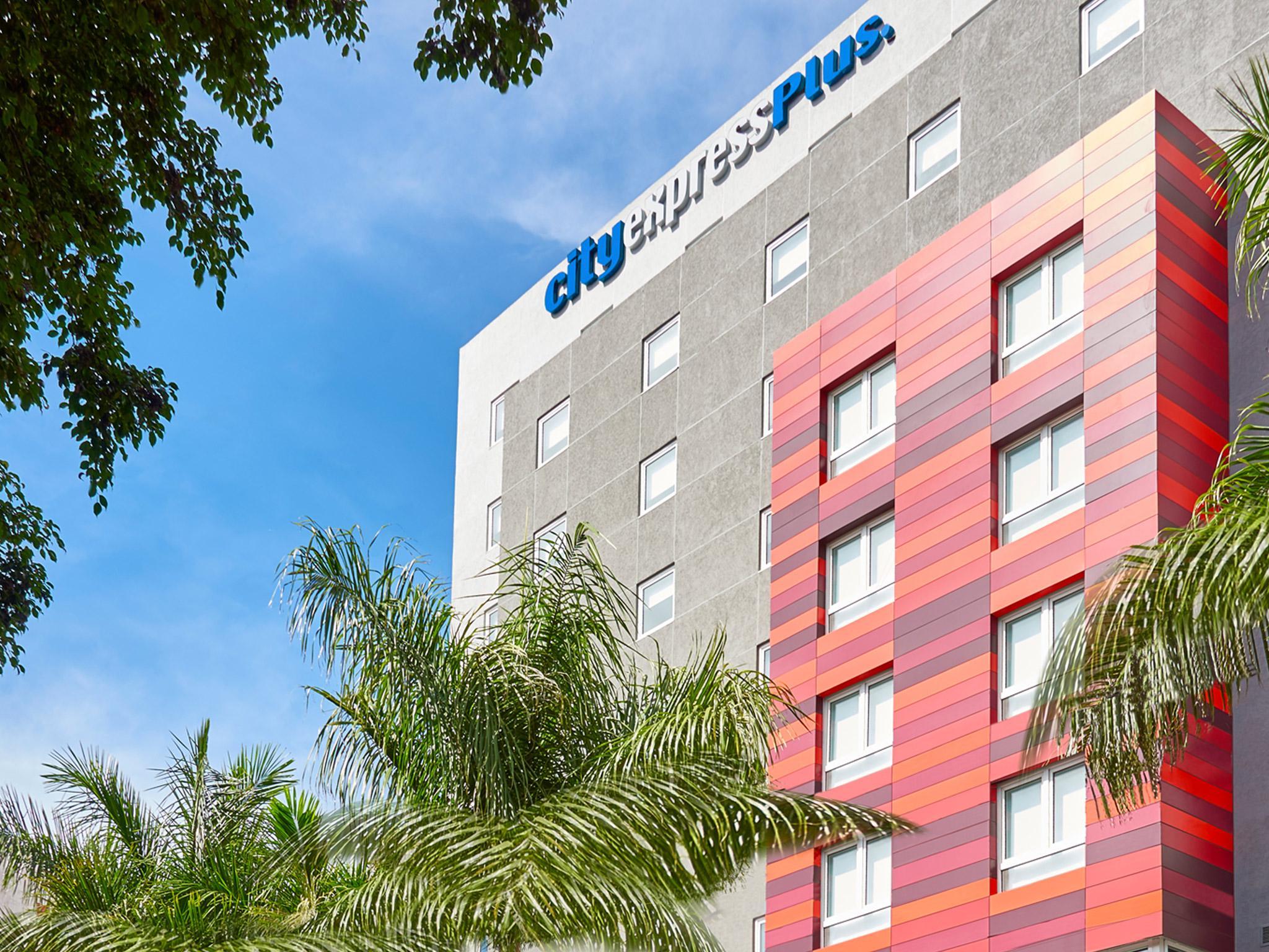 City Express Plus By Marriott Guadalajara Expo Zapopan Buitenkant foto